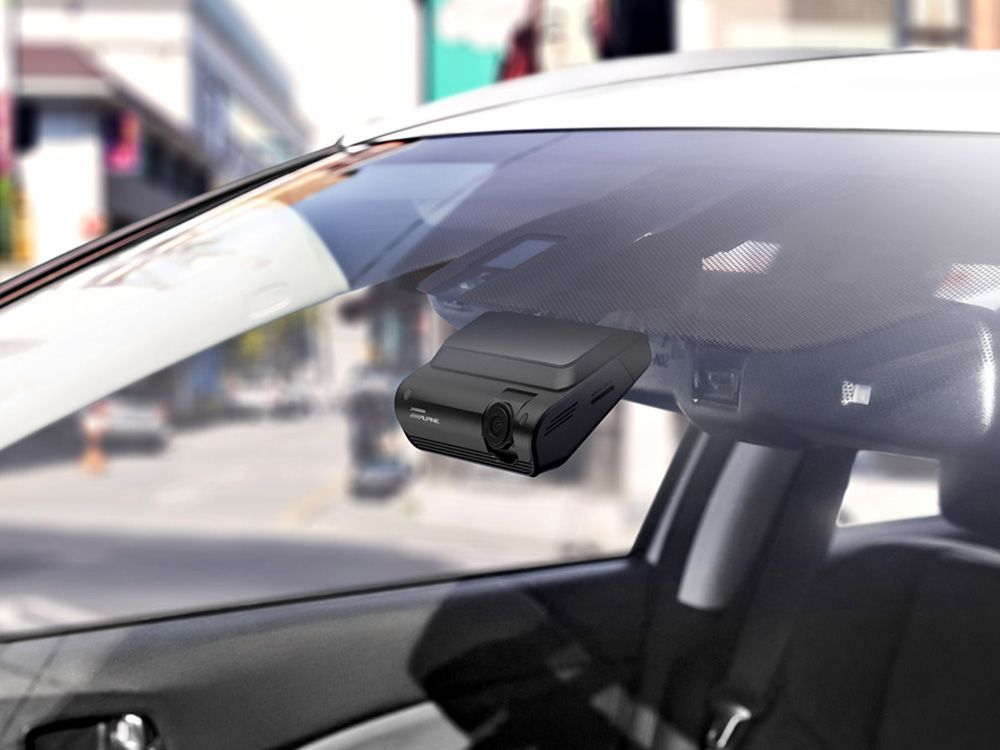 Alpine DVR Q1000