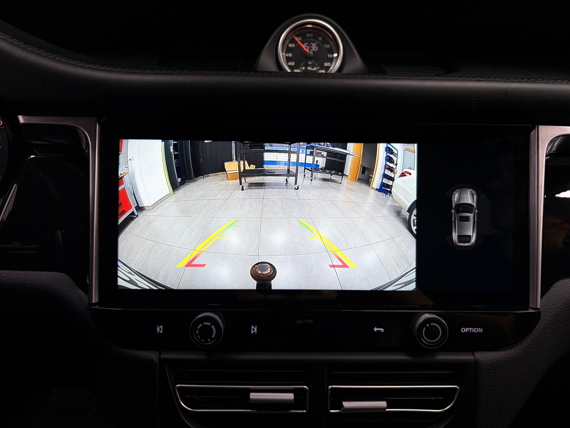 Pantalla android 12 Porsche Macan