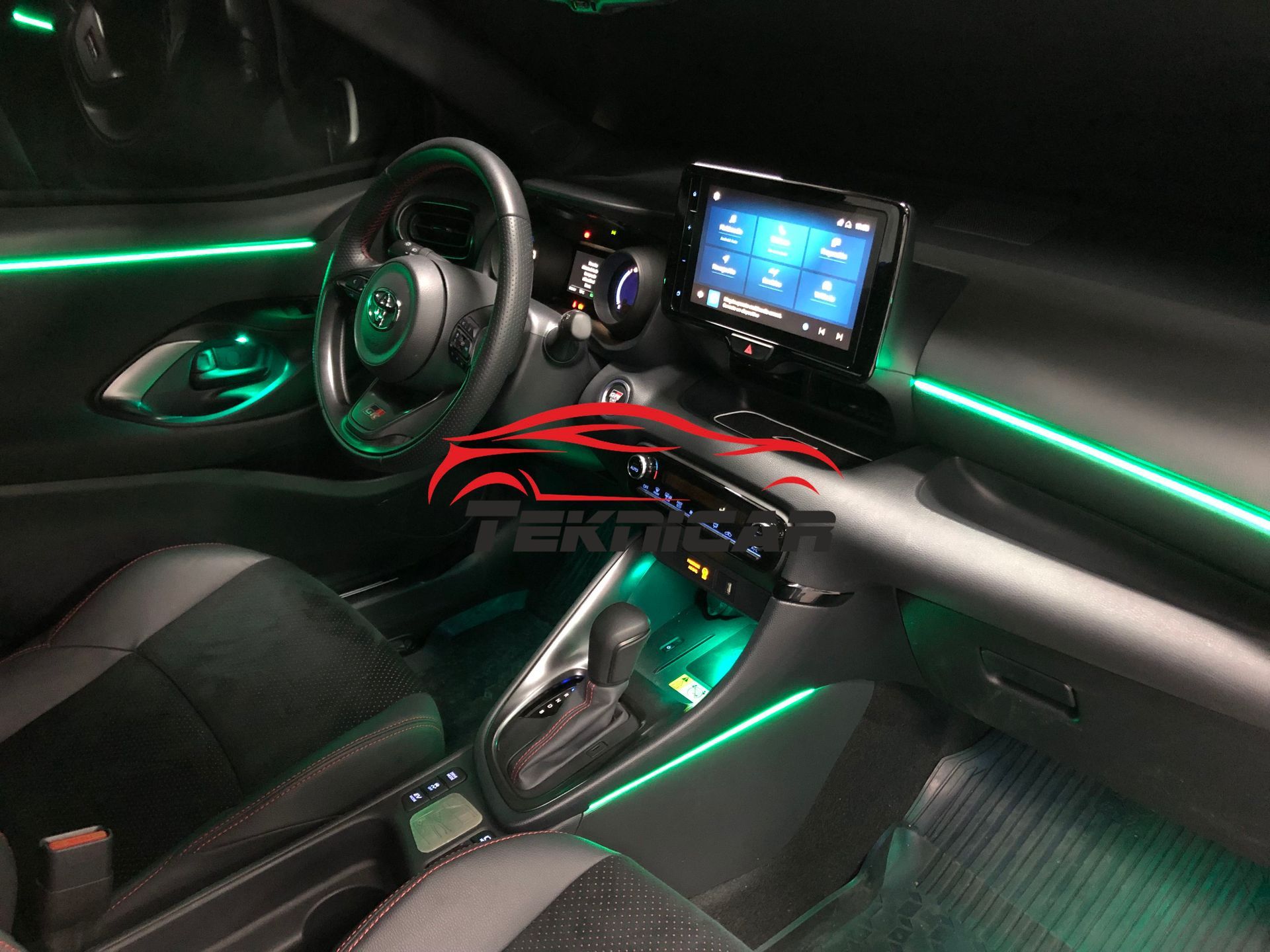 Iluminacion led ambiente Toyota Yaris