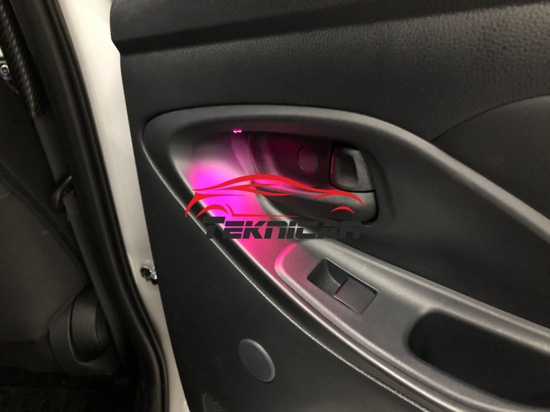 Iluminacion led ambiente Toyota Yaris