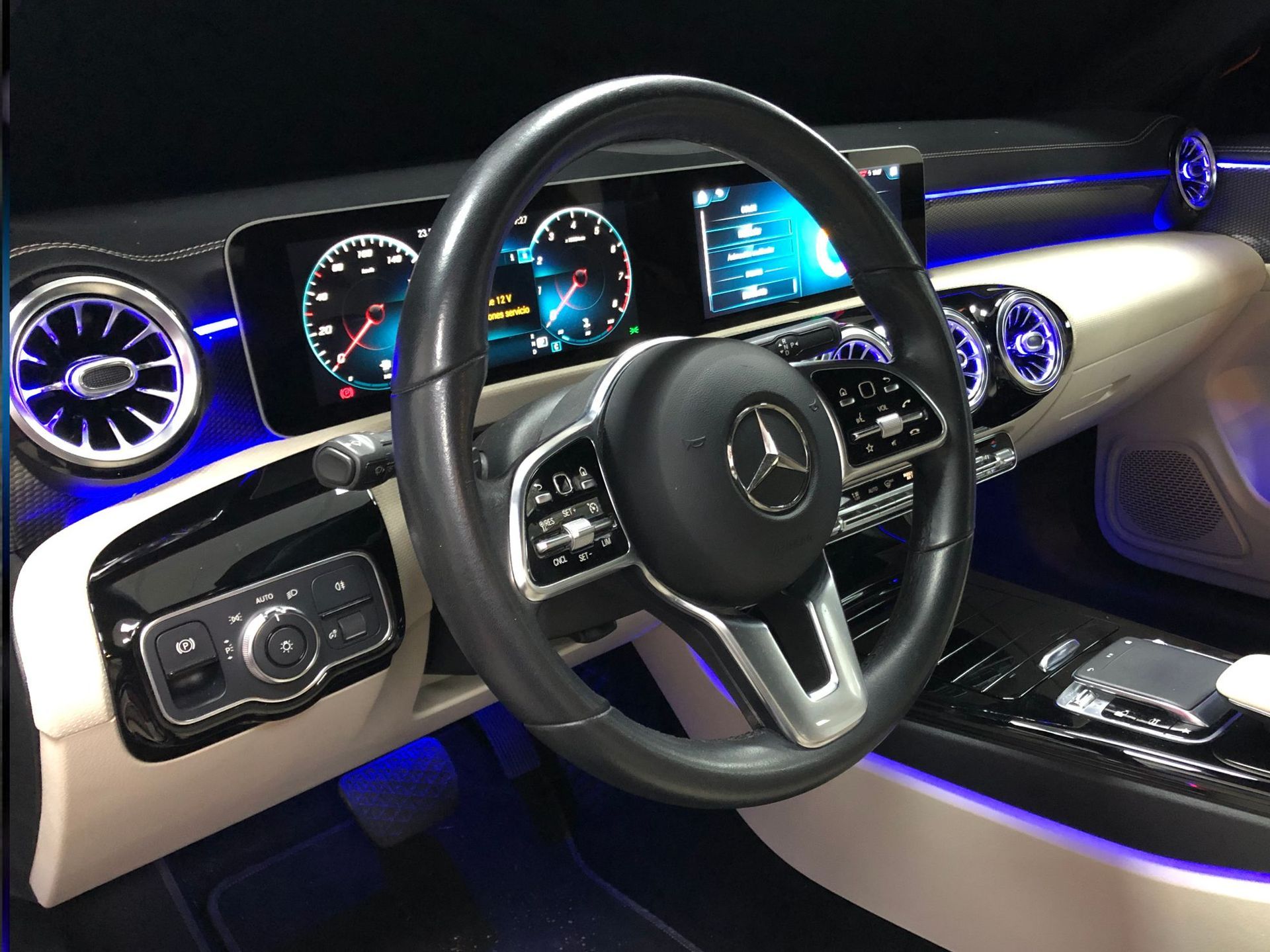 Iluminacion ambiente  Led Mercedes CLA C118