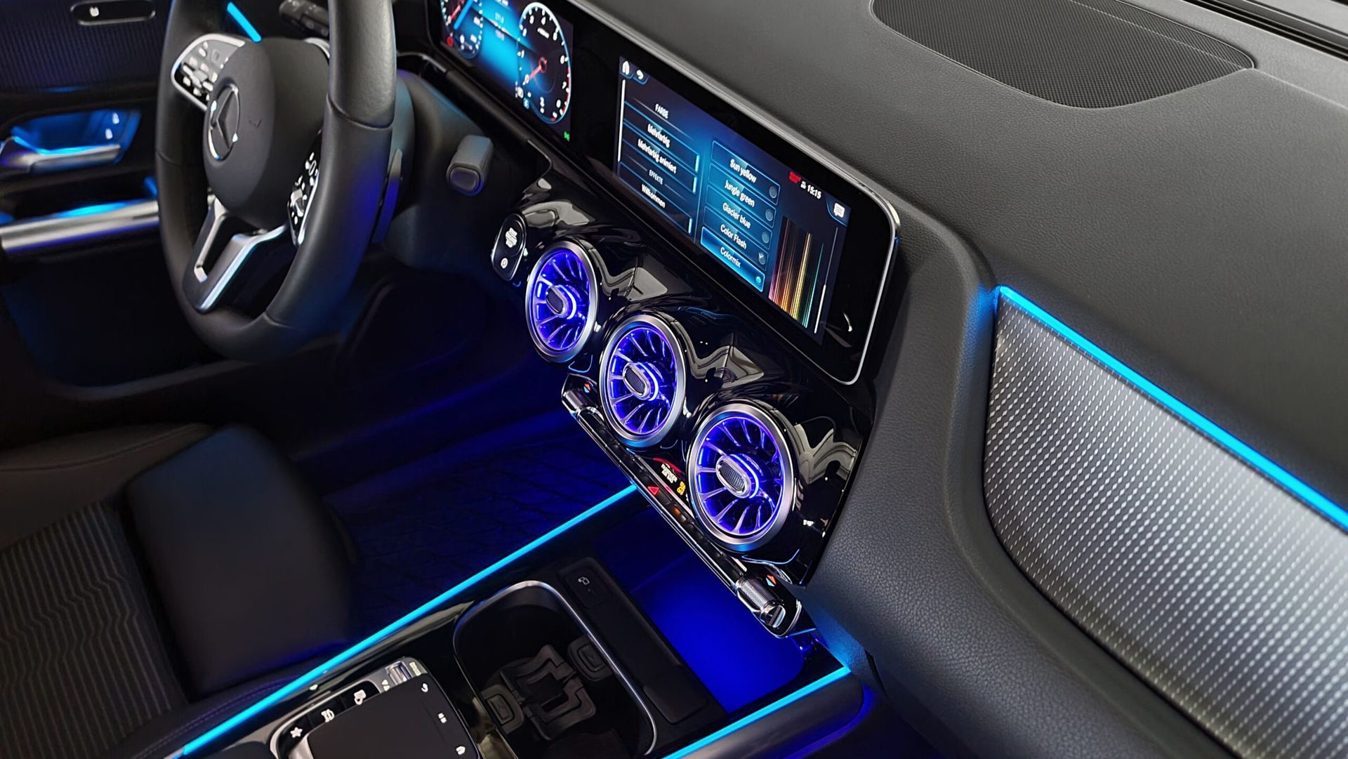 Iluminacion led ambiente Mercedes GLA y Clase B