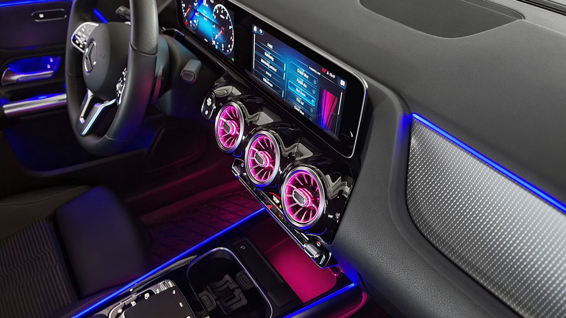Iluminacion led ambiente Mercedes GLA y Clase B