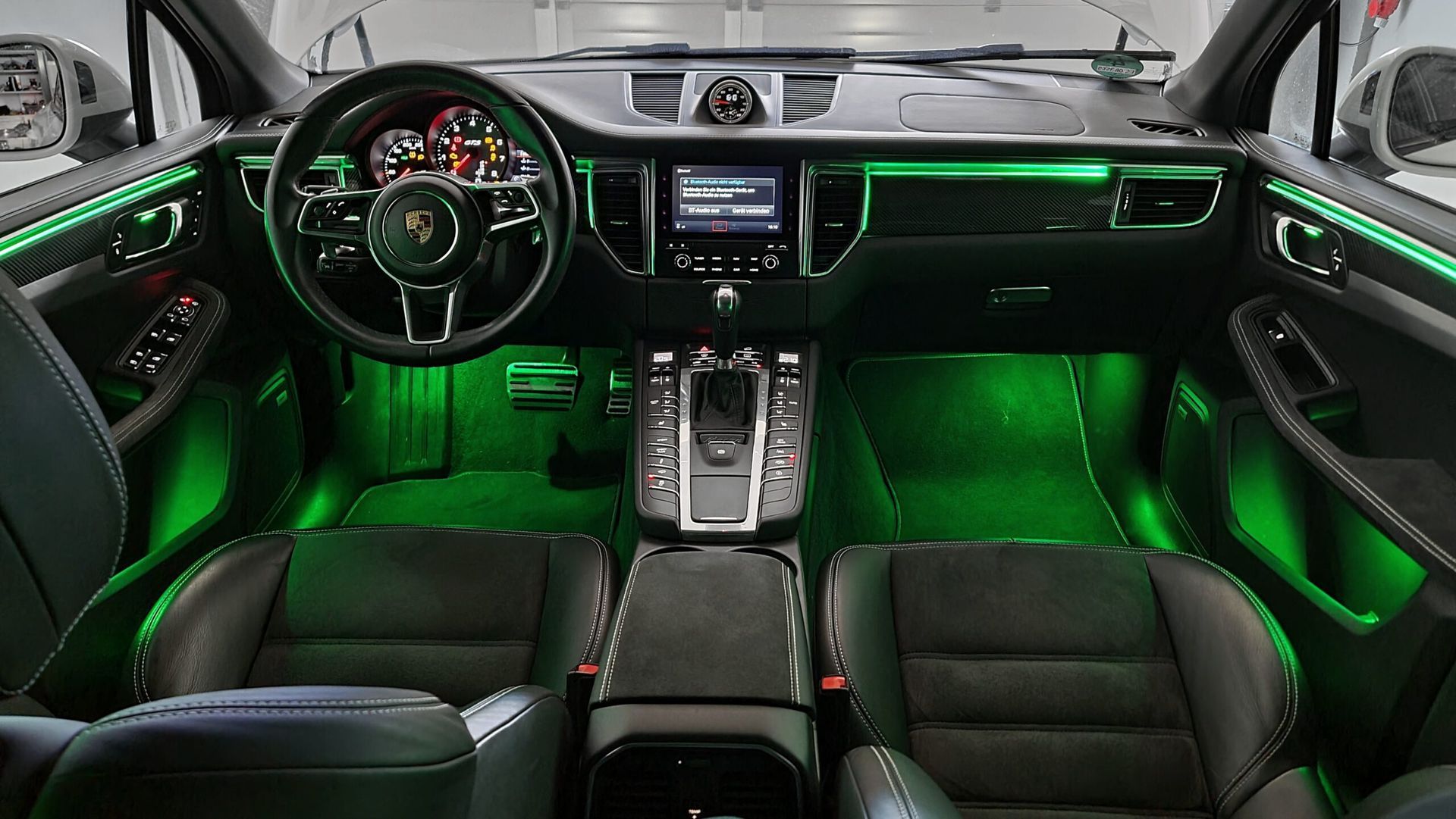 Iluminacion led ambiente
Porsche Macan 2014