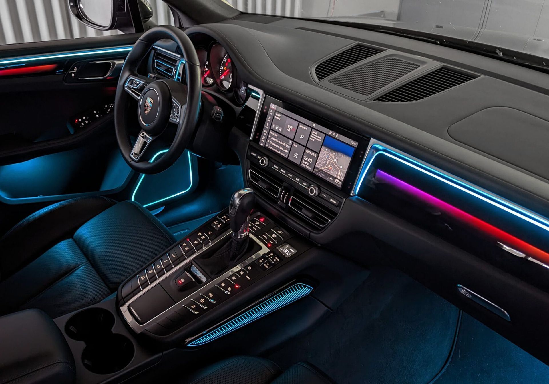 Iluminacion led ambiente Porsche Macan 2018