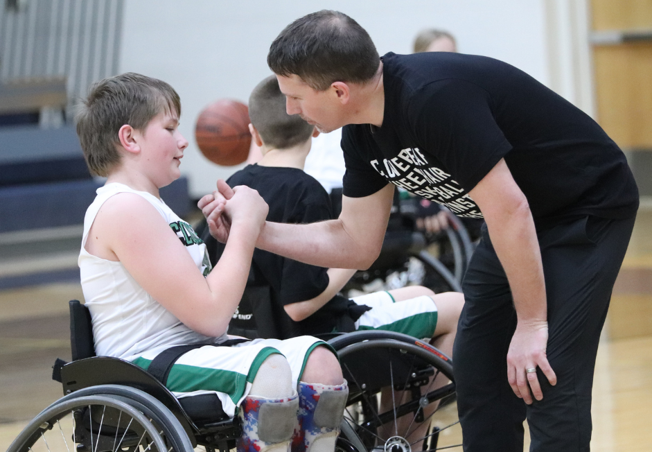 Cloverleaf wheelchair basketball team.