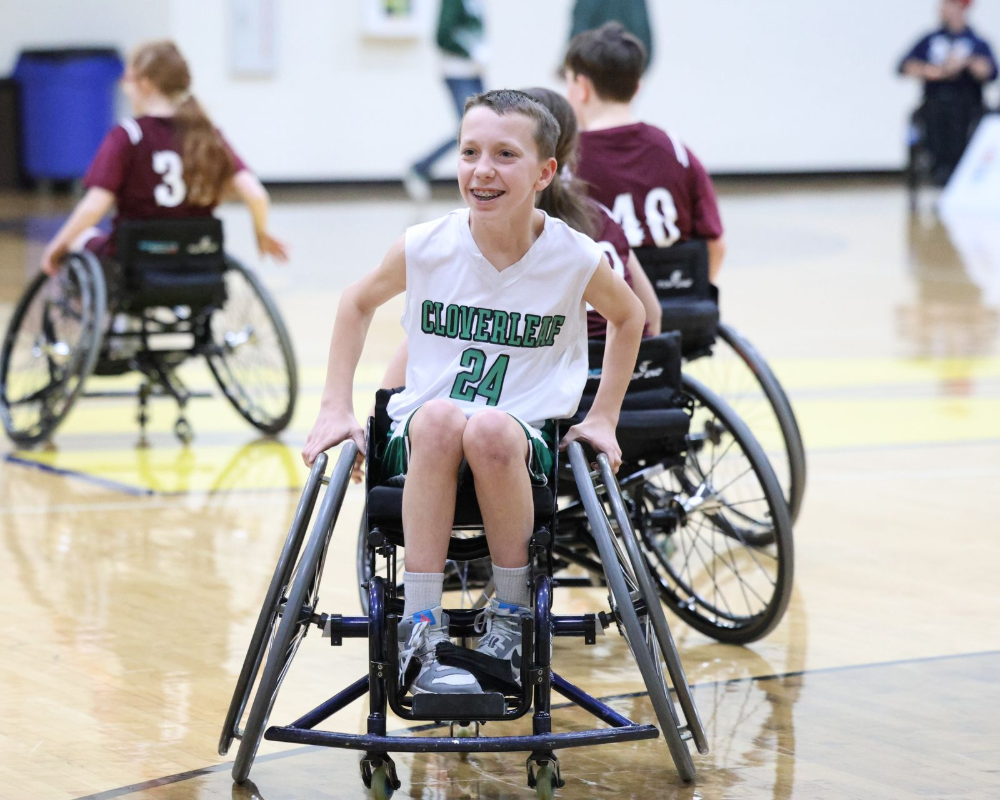 Cloverleaf wheelchair basketball team.