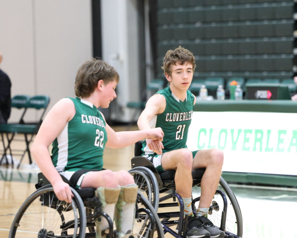 Cloverleaf wheelchair basketball team.