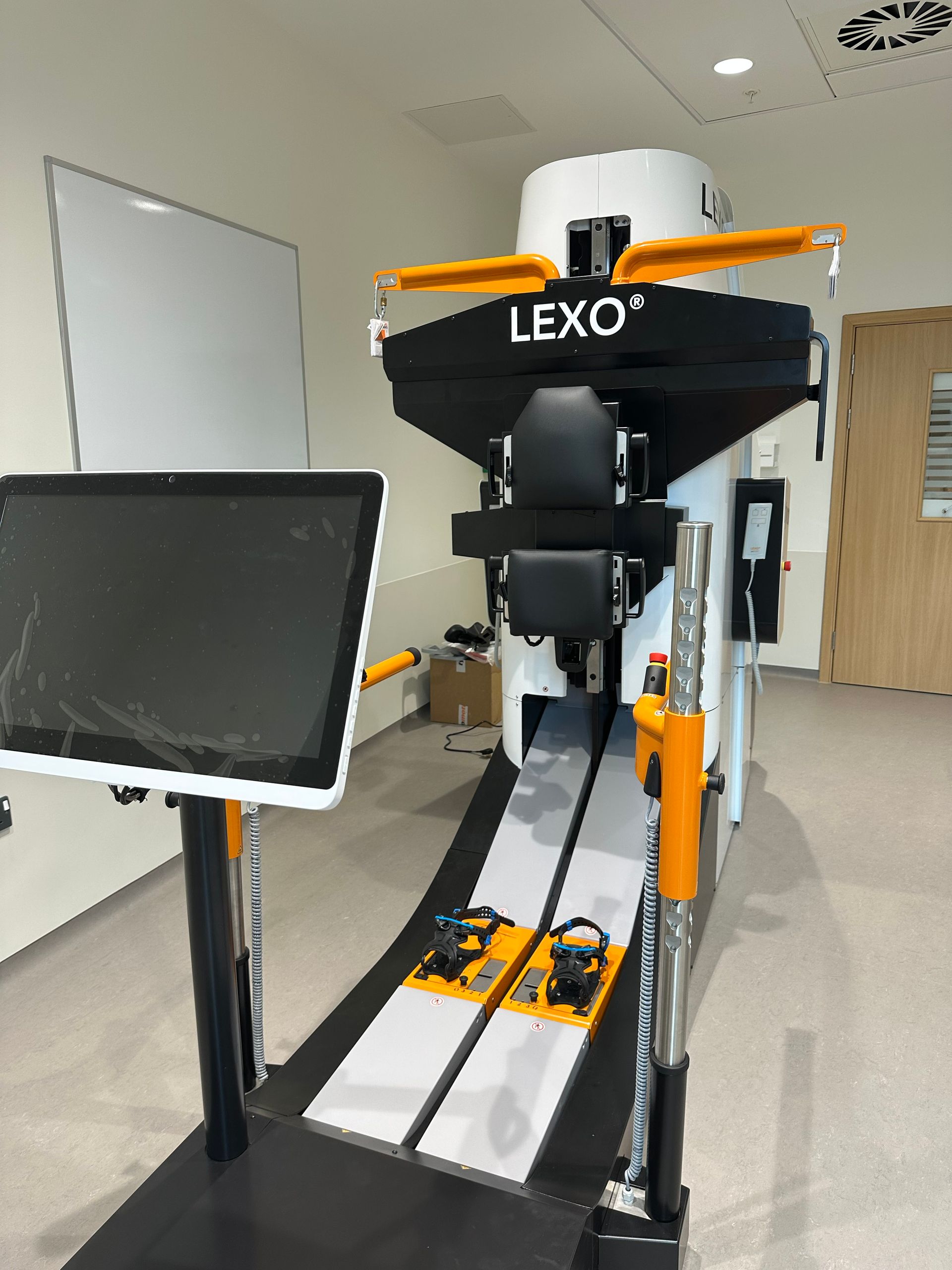 Retrain Button Revolutionising NHS Rehab with Robotics: Ectron at the NRC!