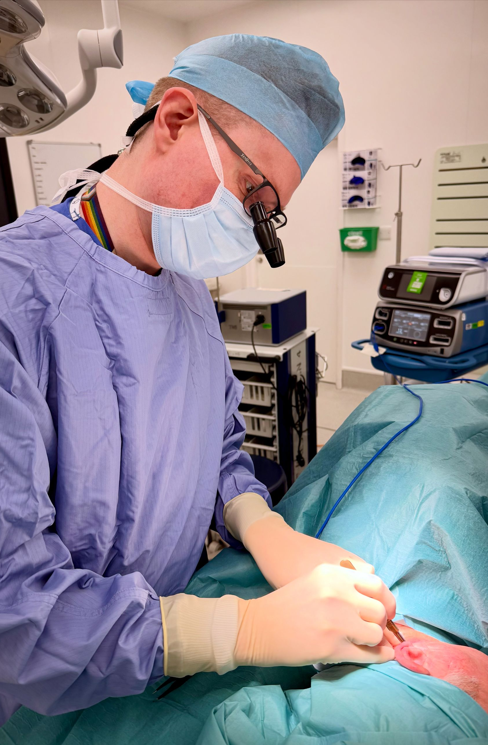 Split earlobe repair Harley Street London