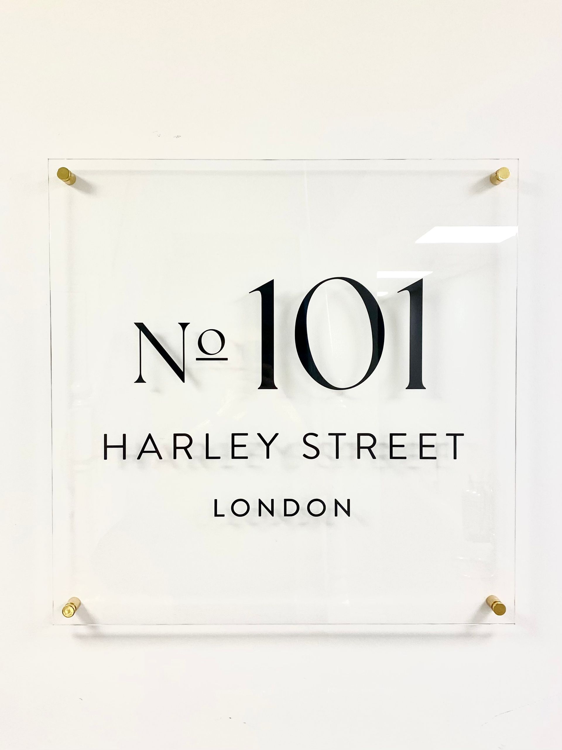 Dr. Gino Vissers - 101 Harley Street