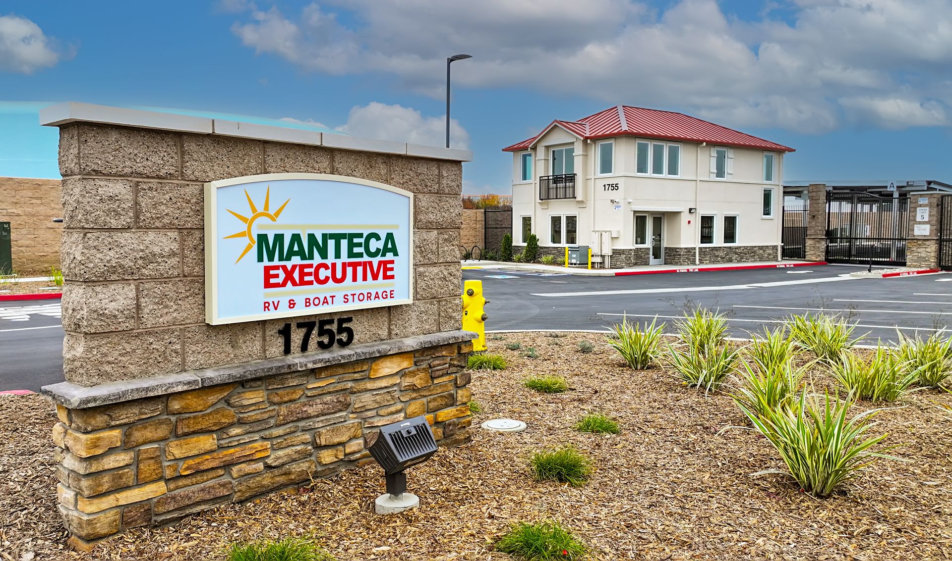 Manteca RV, Boat & Car Storage | Photo Gallery