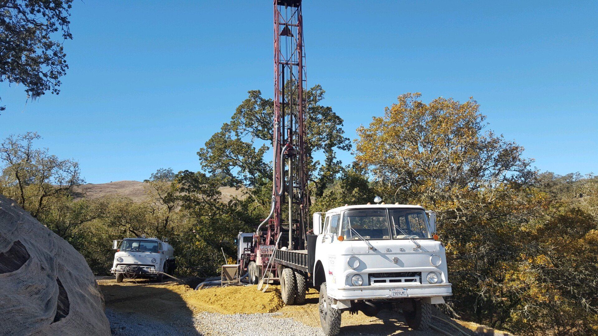 Picture Of White Truck - Sonoma, CA - Koenig Drilling