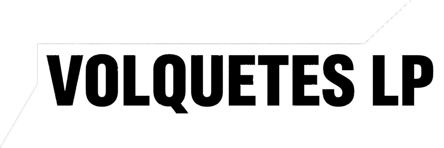 Texto en negrita negro que dice “VOLQUETES LP” sobre un fondo blanco