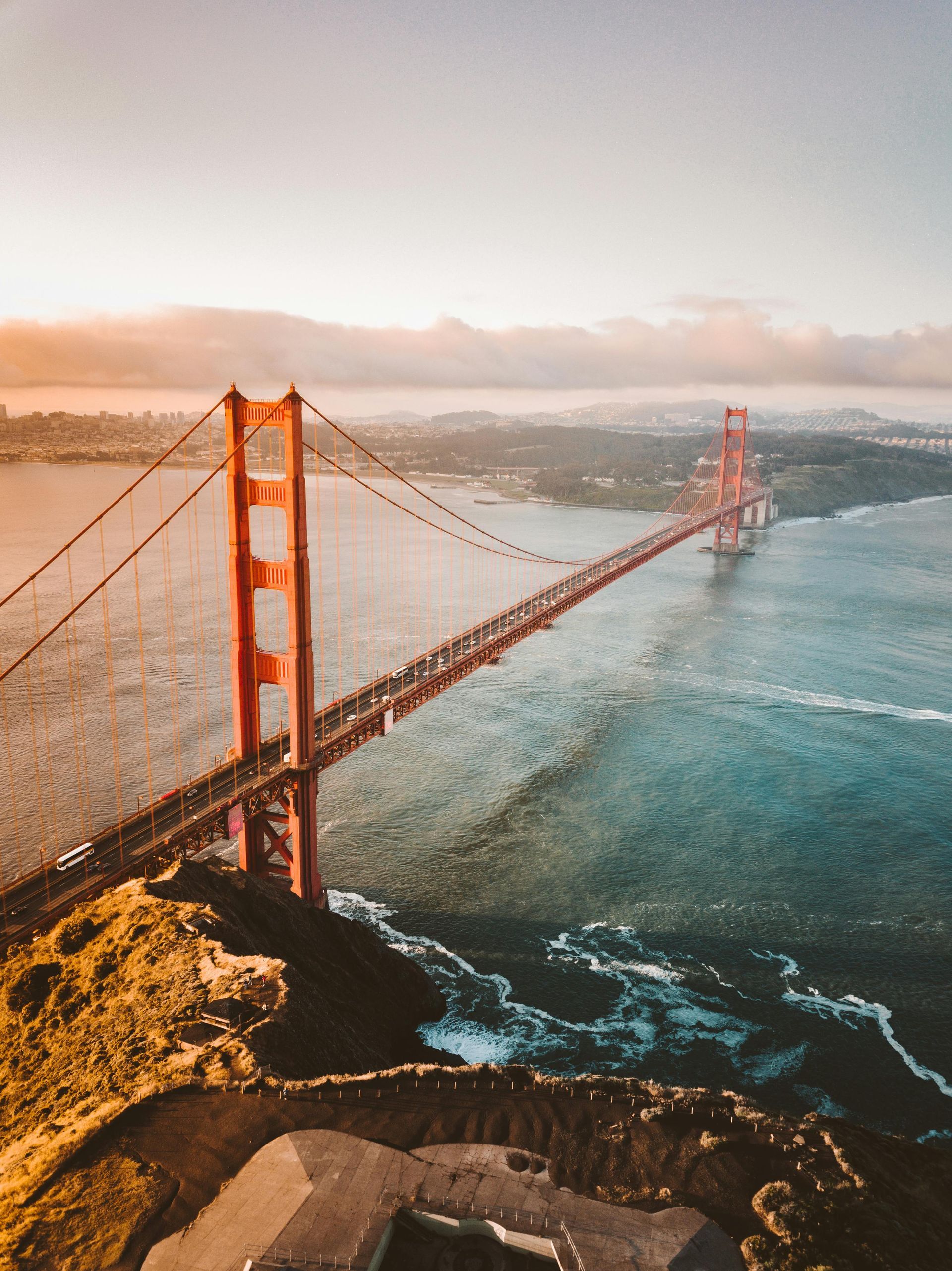 landscape image representing the united states - golden gate bridge