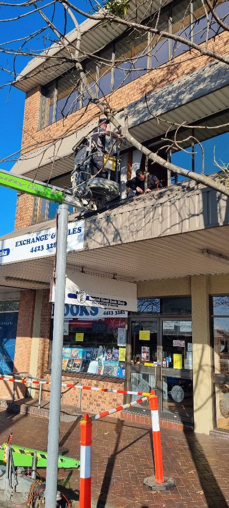 Installing Glass in a Shopfront — South Coast Glass In South Nowra, NSW