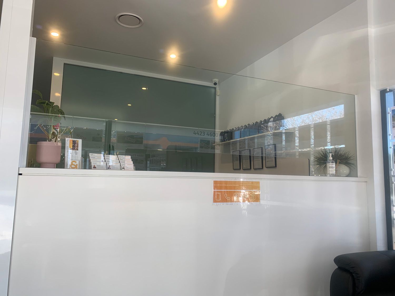 A Counter with a High Glass Partition — South Coast Glass In South Nowra, NSW