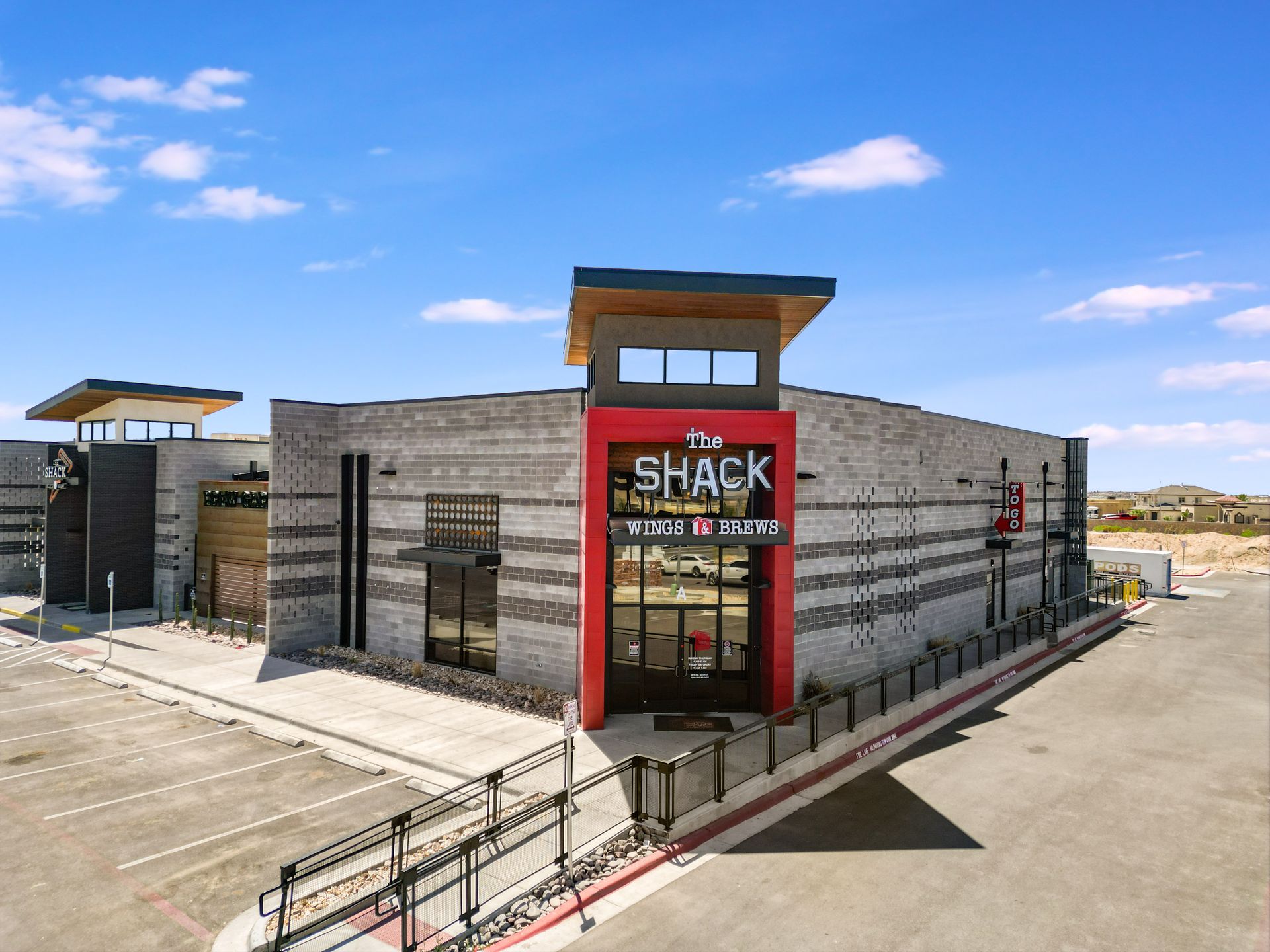 Hotel frontage in El Paso with guest access and curb appeal