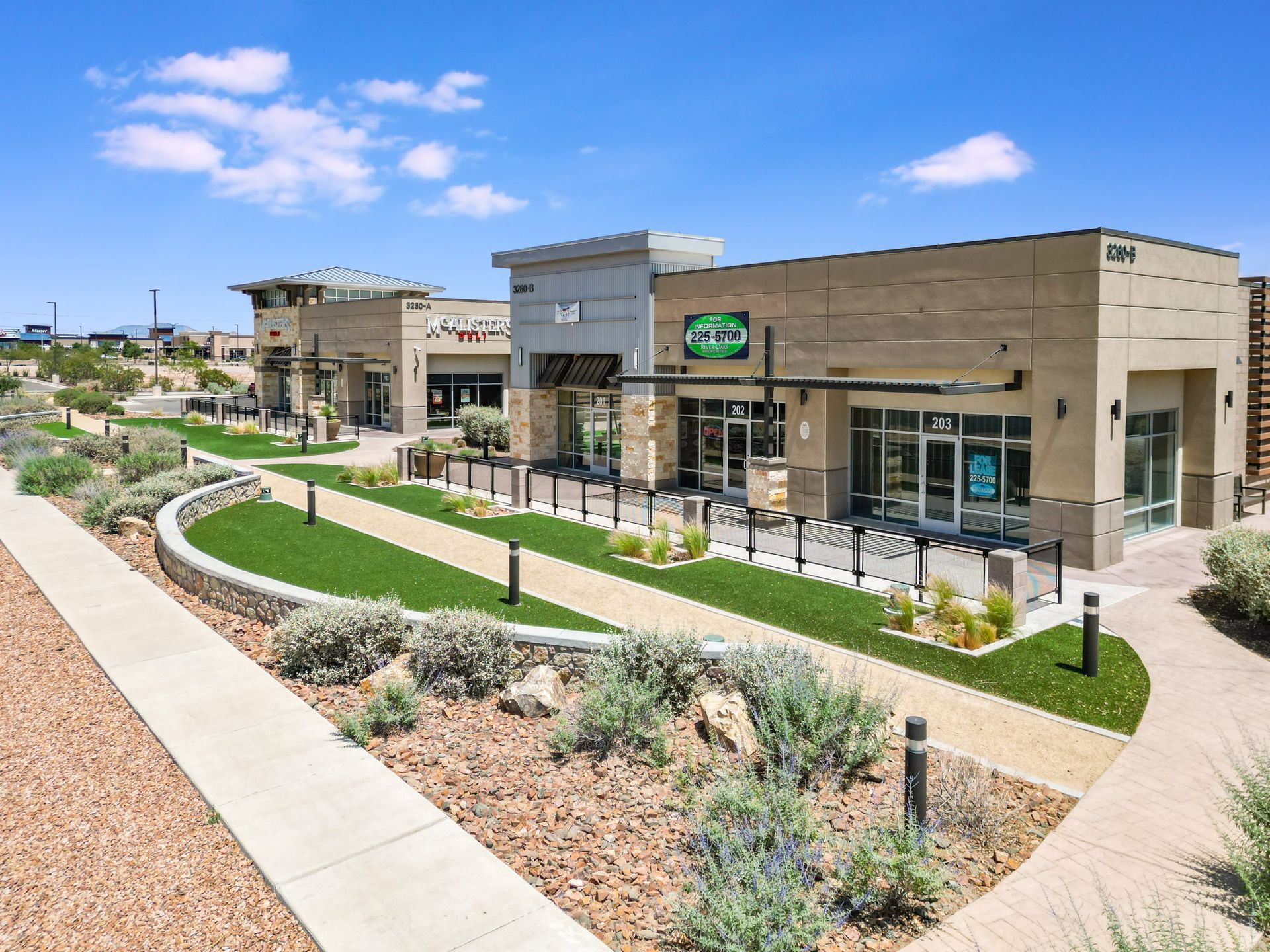 Retail space for lease in El Paso with high-visibility frontage