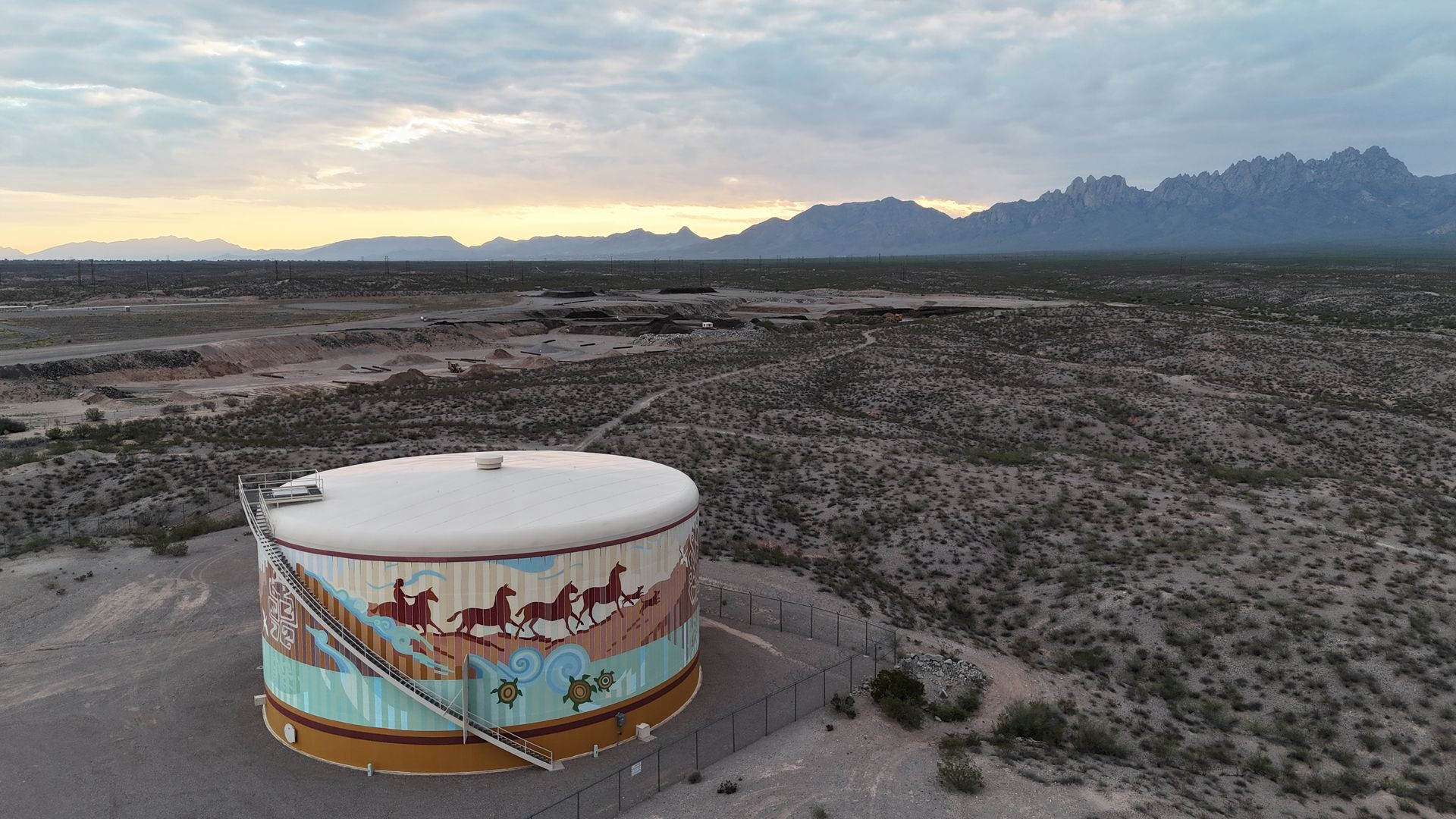 Vibrant Las Cruces water tower mural in New Mexico, showcasing local culture and community pride. 