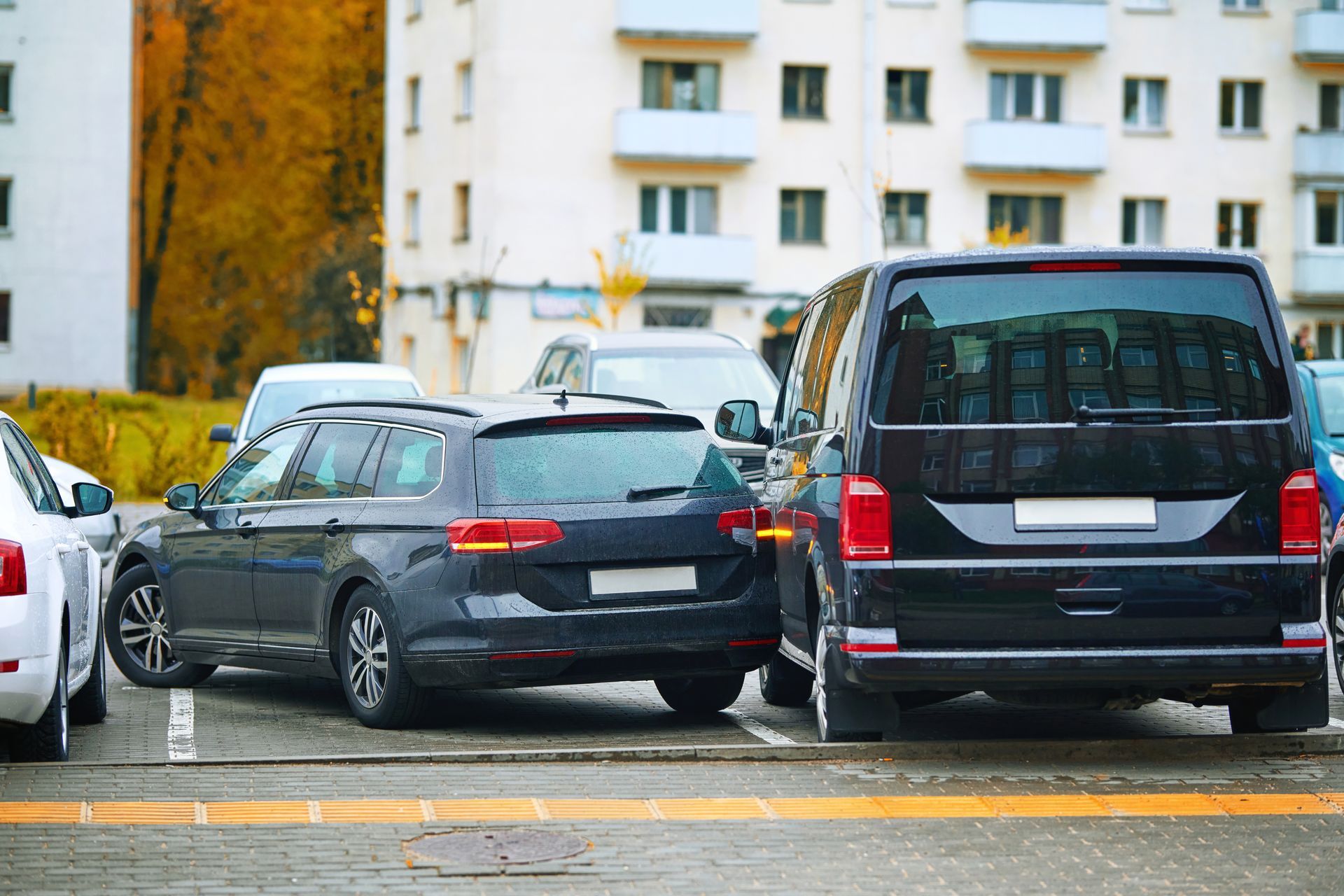 Holiday Parking Wars And How To Prevent Dings And Scratches | Orlando City Auto Body