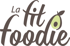 Logo : "La Fit Foodie" avec un graphisme avocat.