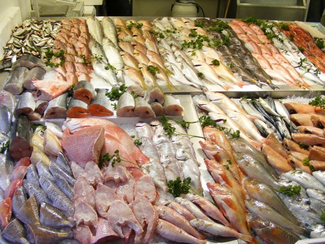 catch on ice holcombe market thompsons seafood fish tottenham fresh local fishmongers n17