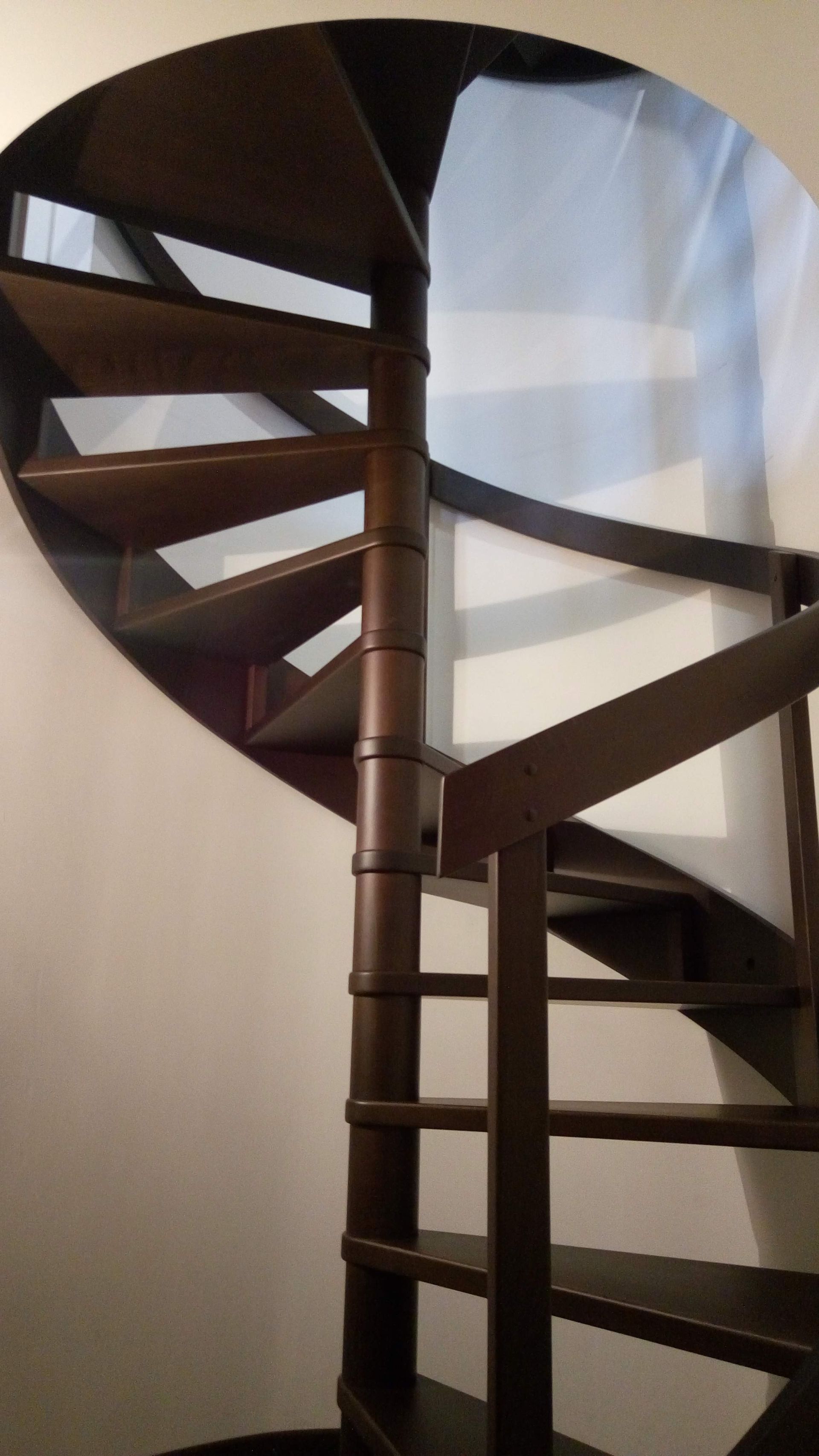 scala in legno a chiocciola