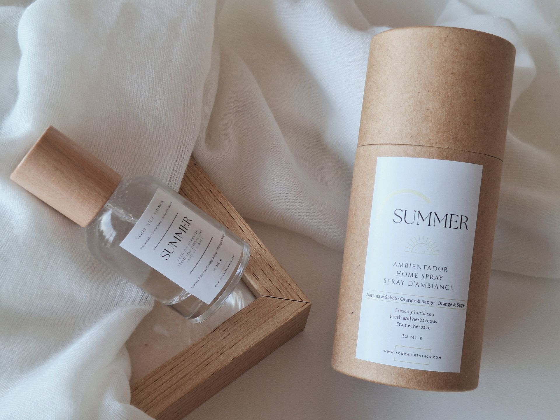 Huisspray/ roomspray in glazen flesje in cadeauverpakking met de geur van vijg