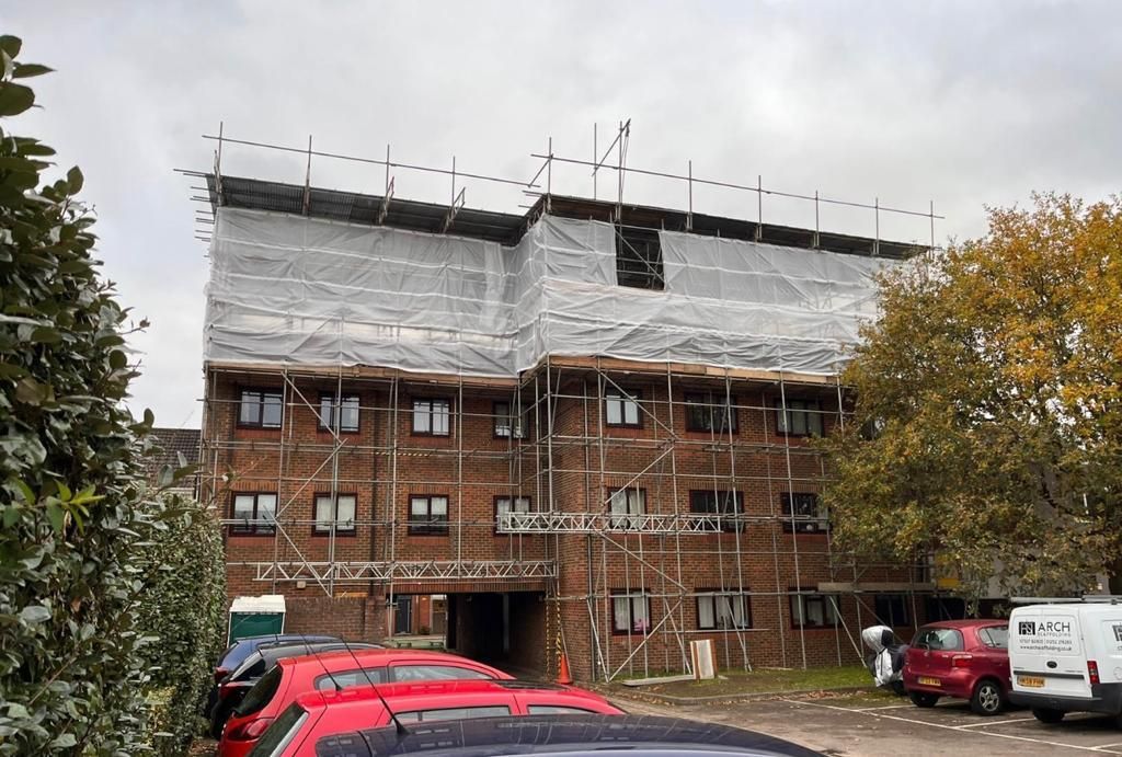 scaffolding access flats Guildford surrey