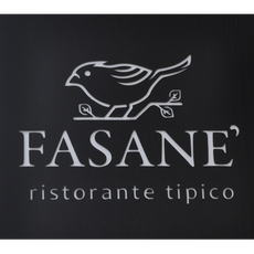 Logo nero di Fasane con icona di uccello e la scritta “FASANE ristorante tipico”