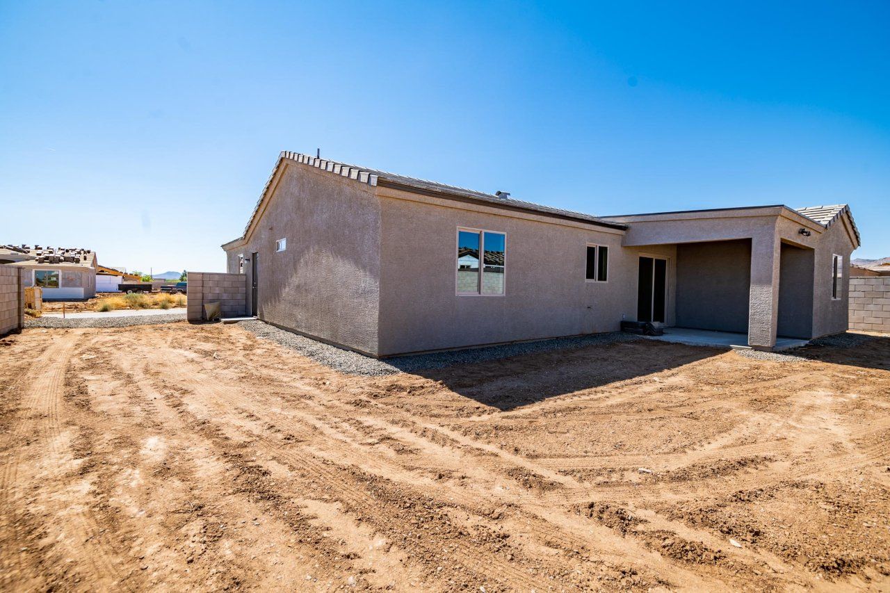 New Home Construction in Kingman AZ, Custom Home Builder Services, Modern Home Design Trends, Arizona Real Estate, Home Buyer