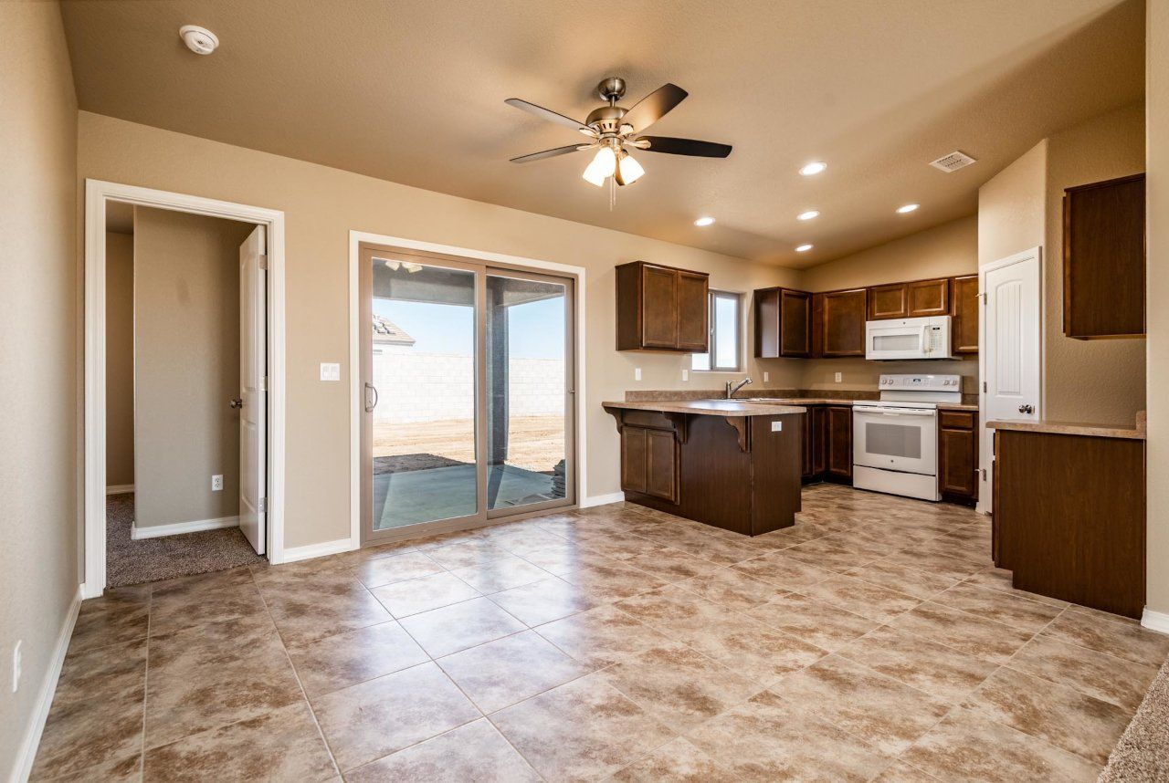 New Home Construction in Kingman AZ, Custom Home Builder Services, Modern Home Design Trends, Arizona Real Estate, Home Buyer