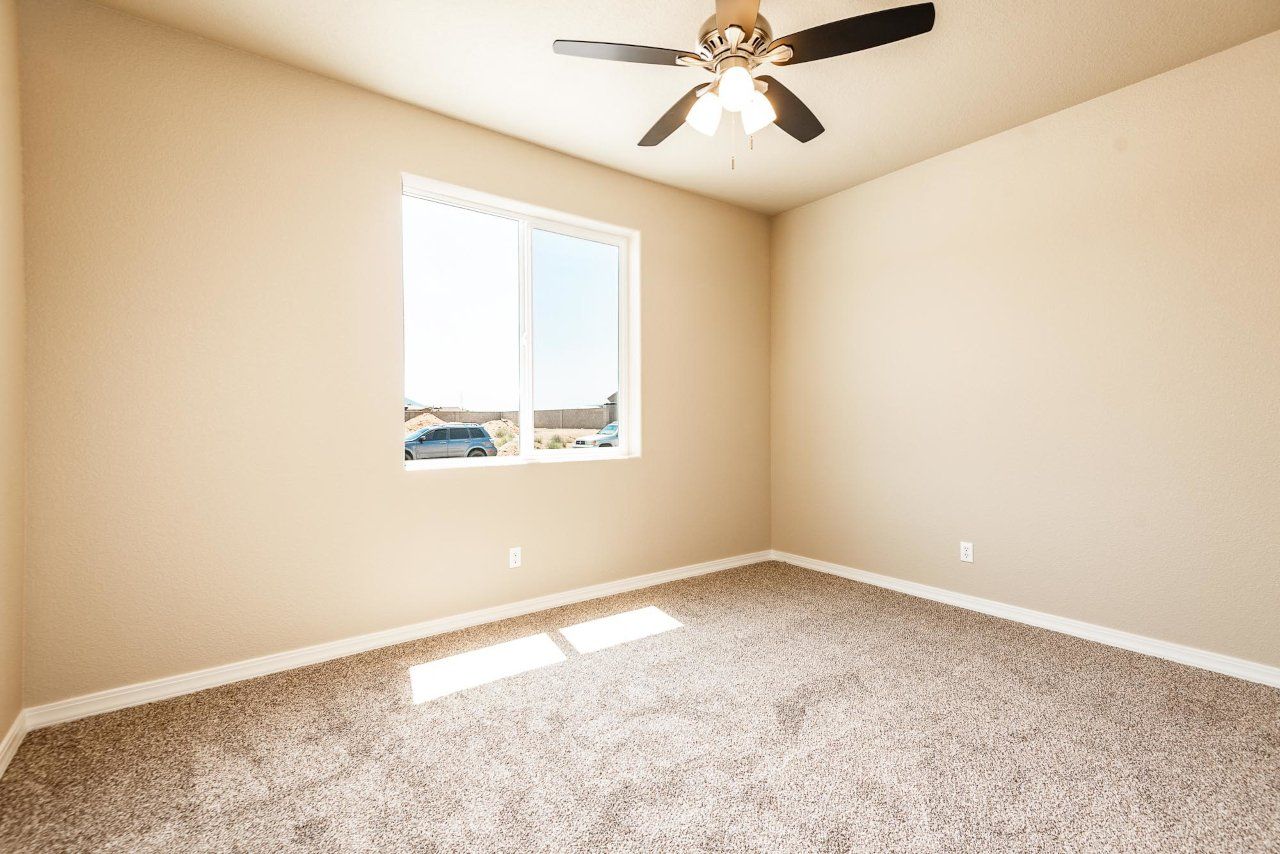 New Home Construction in Kingman AZ, Custom Home Builder Services, Modern Home Design Trends, Arizona Real Estate, Home Buyer