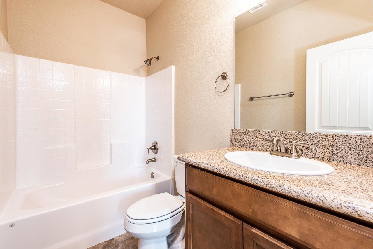 New Home Construction in Kingman AZ, Custom Home Builder Services, Modern Home Design Trends, Arizona Real Estate, Home Buyer