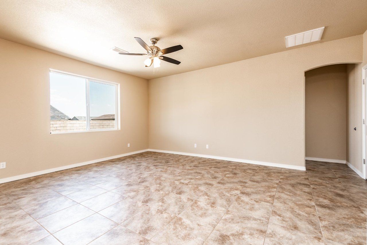 New Home Construction in Kingman AZ, Custom Home Builder Services, Modern Home Design Trends, Arizona Real Estate, Home Buyer