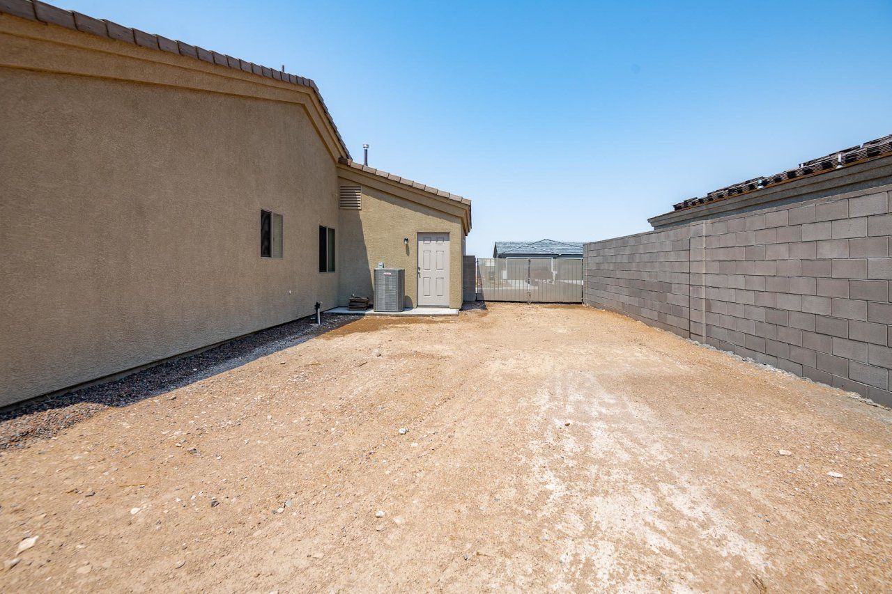 New Home Construction in Kingman AZ, Custom Home Builder Services, Modern Home Design Trends, Arizona Real Estate, Home Buyer