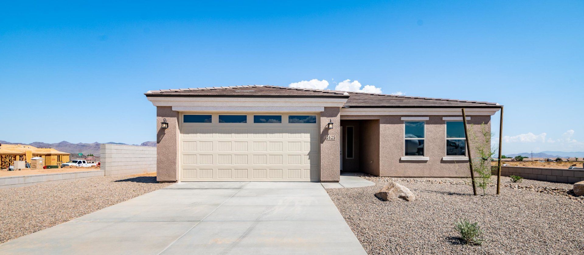 New Home Construction in Kingman AZ, Custom Home Builder Services, Modern Home Design Trends, Arizona Real Estate, Home Buyer