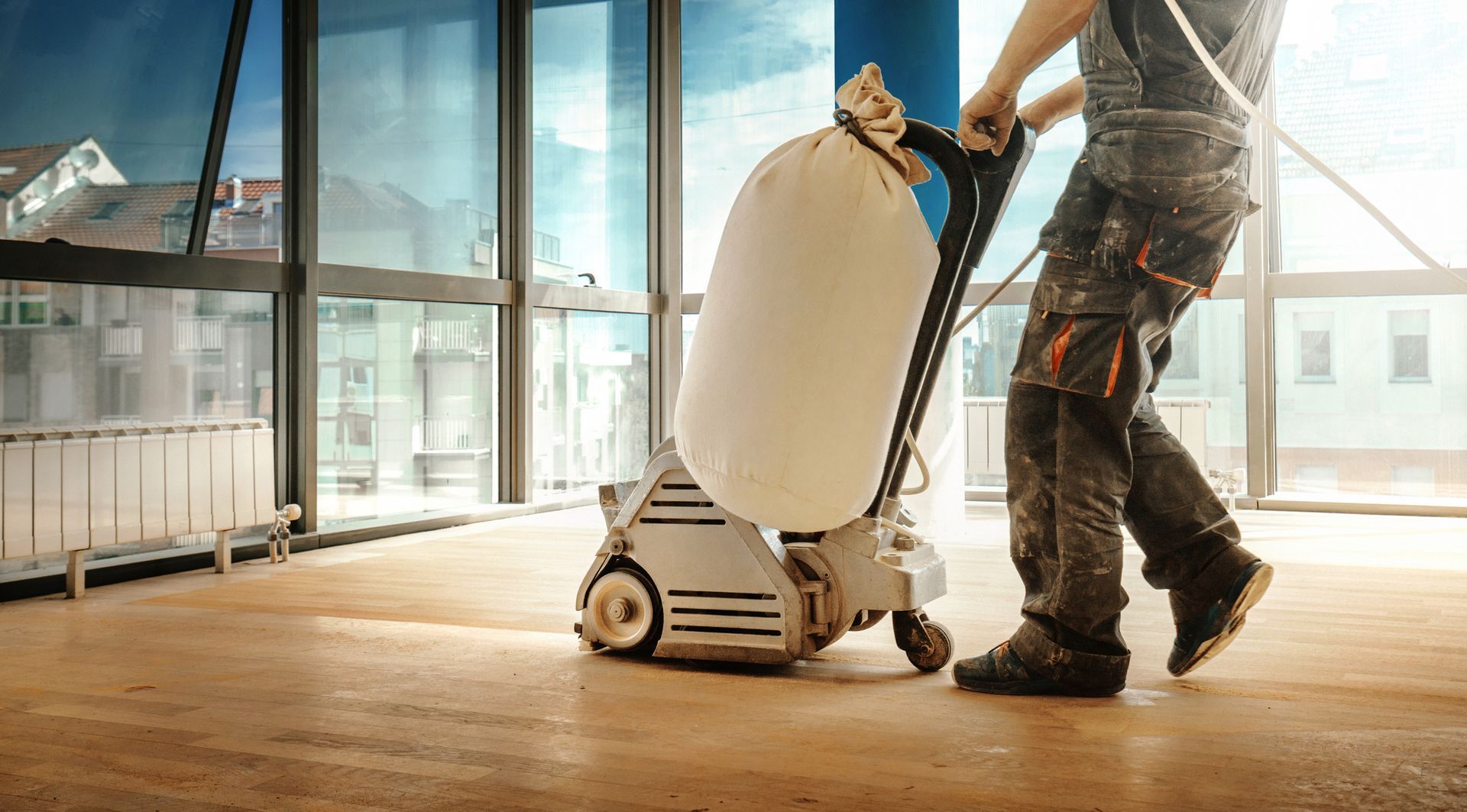 Construction Worker Vacuuming – Hampshire, IL – 312 Restoration