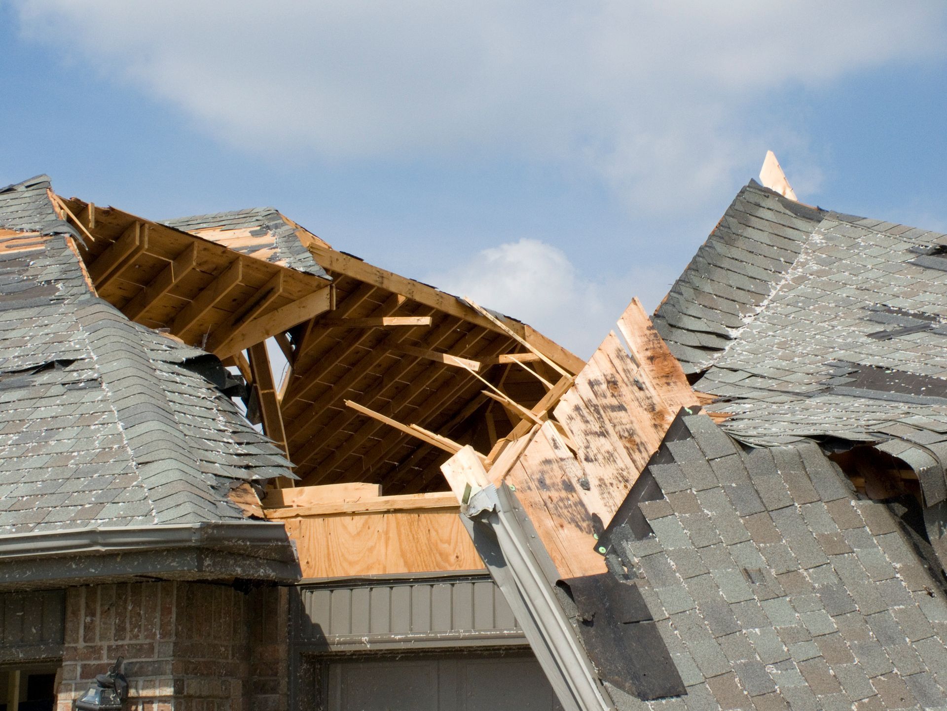 Tornado Damaged Roof – Hampshire, IL – 312 Restoration