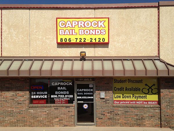 Experienced bail bondsman assisting clients through Caprock Bail Bonds in Lubbock County