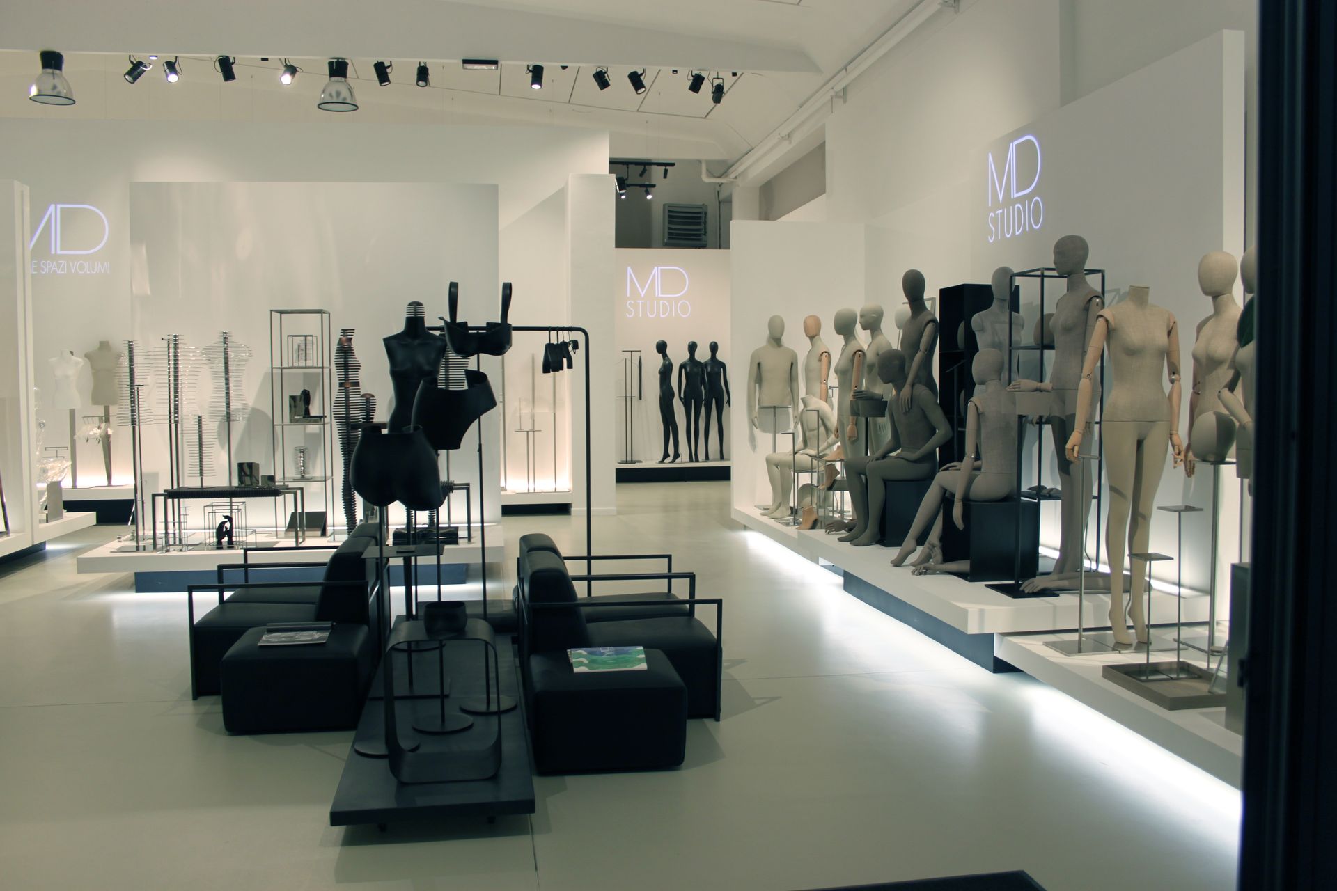 showroom di espositori negozi