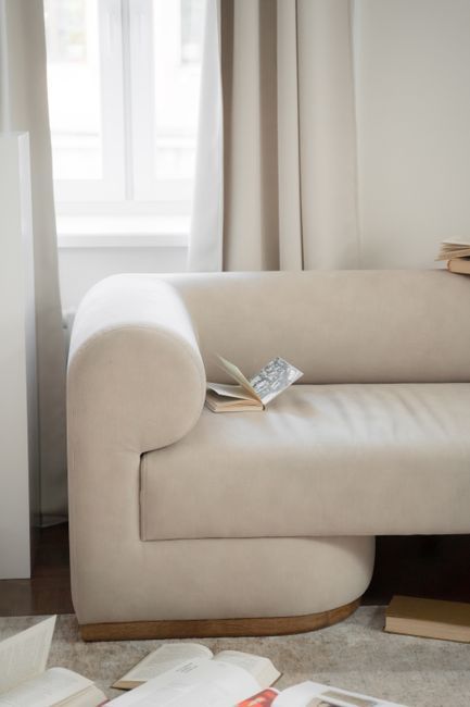 Calm, private interior at Doje Clinic in Apgujeong and Cheongdam, Seoul