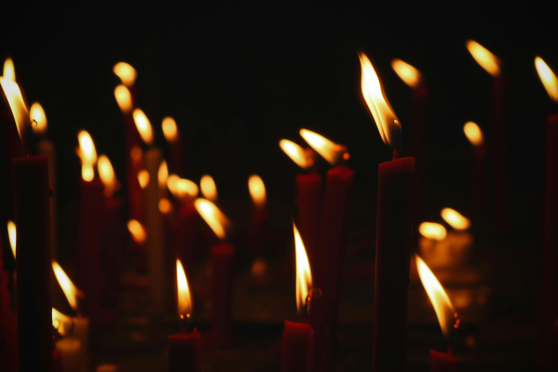 Memorial candles