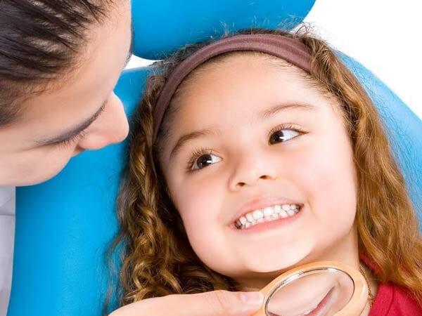 DRA BEATRIZ PALACIOS ZUÑIGA - Odontopediatra
