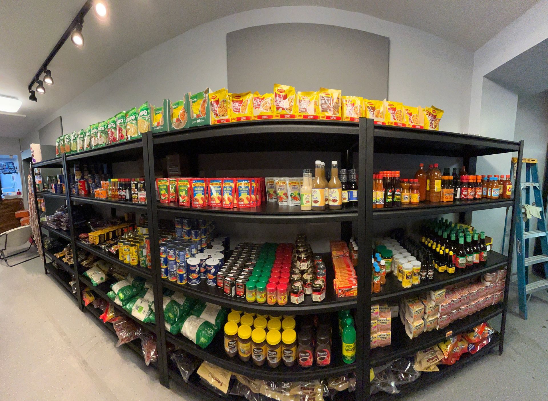 A grocery store filled with lots of food and drinks