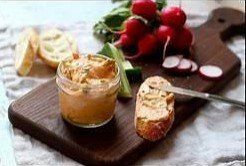 Appetizing Garlic & Herb Cheese Spread