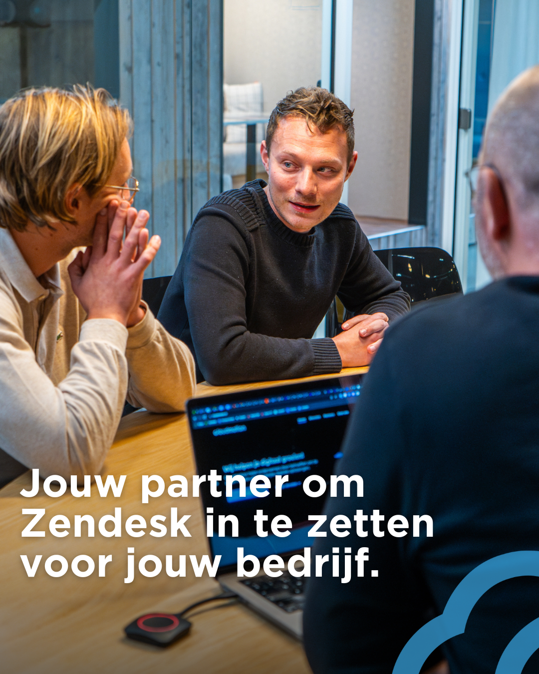 zendesk implementatie partner cloudmotion aan tafel