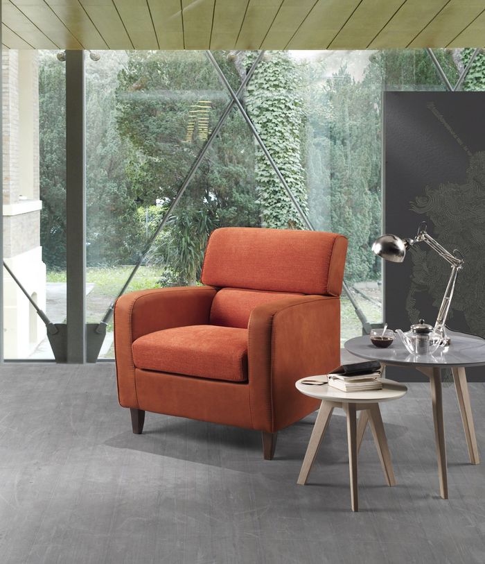 Salotto con poltrona verde