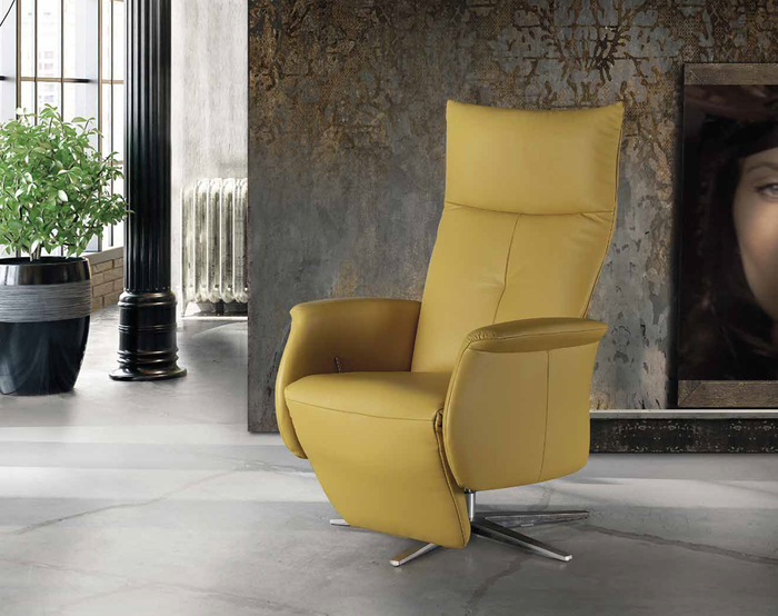 Salotto con poltrona verde
